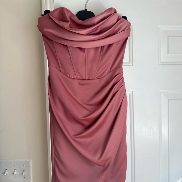 Bardot Dresses & Skirts - Bardot dress size small